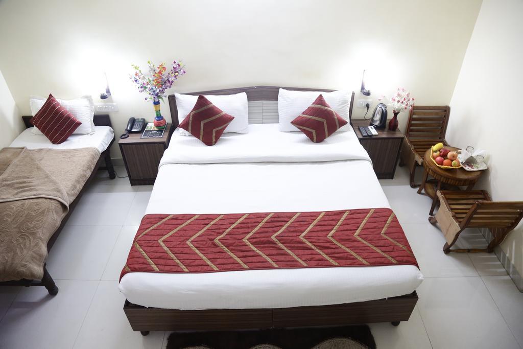 Hotel Airport Land New Delhi Exterior foto