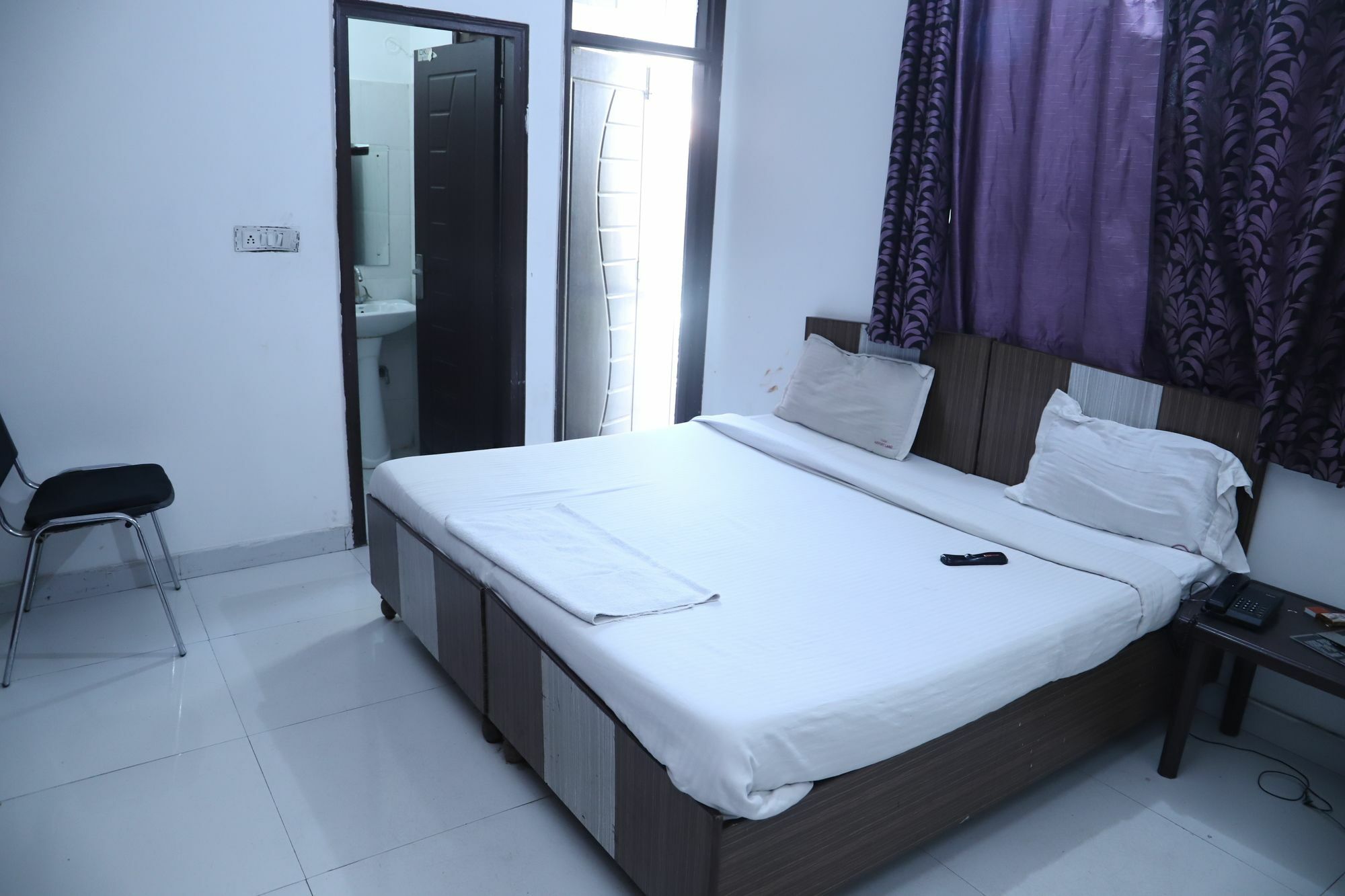 Hotel Airport Land New Delhi Exterior foto